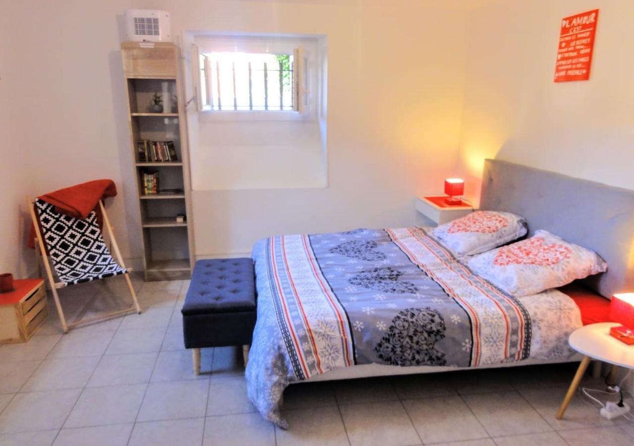 Au Petit Marcadal **sanctuaires, hôpital, gare** Apartamento Lourdes Exterior foto